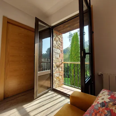 Vivienda Rural - La Cueva - Hornedo Hétvégi ház *